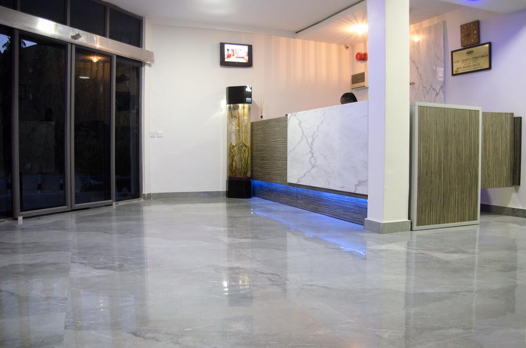 Hotel Rosebud Abudża Zewnętrze zdjęcie