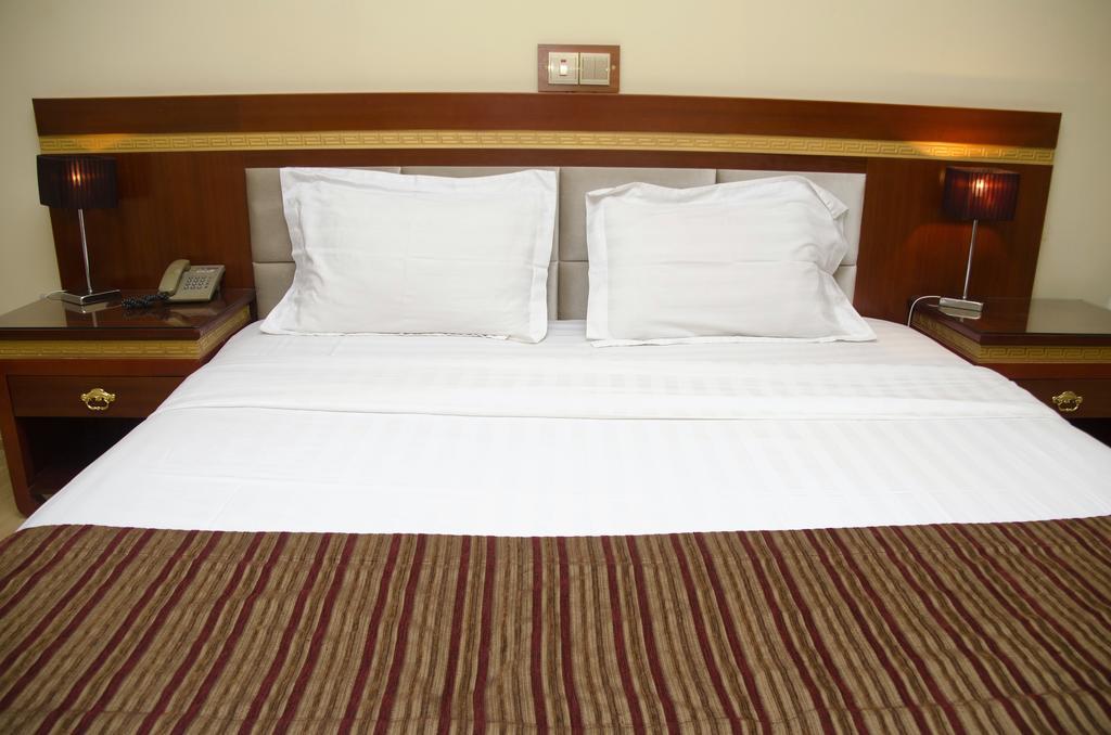Hotel Rosebud Abudża Zewnętrze zdjęcie