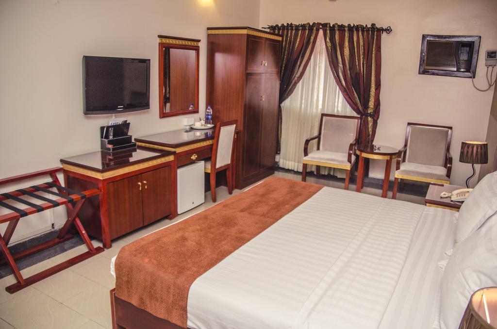 Hotel Rosebud Abudża Zewnętrze zdjęcie