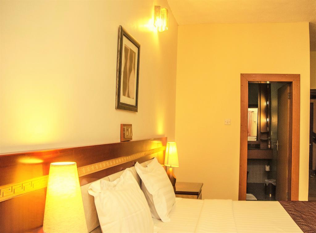 Hotel Rosebud Abudża Zewnętrze zdjęcie