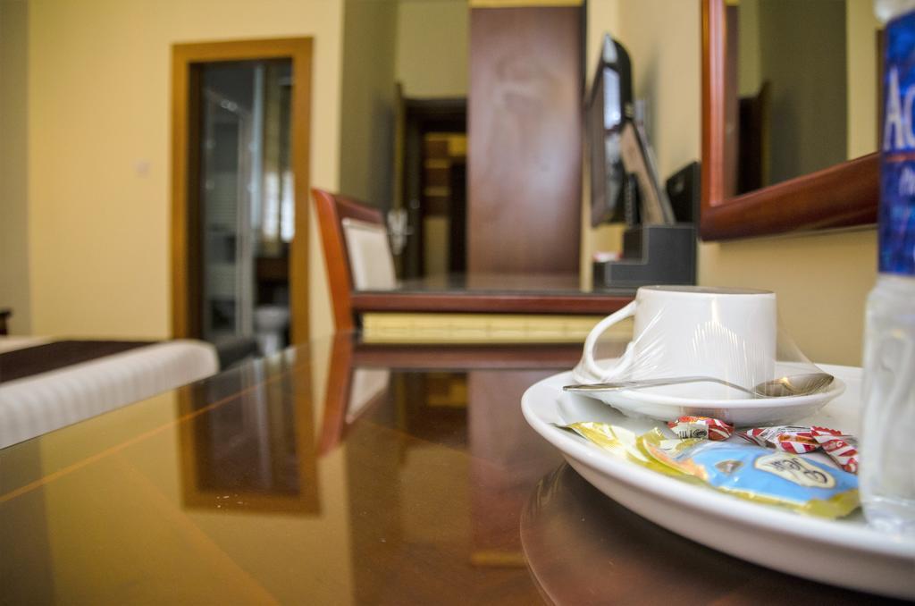 Hotel Rosebud Abudża Zewnętrze zdjęcie