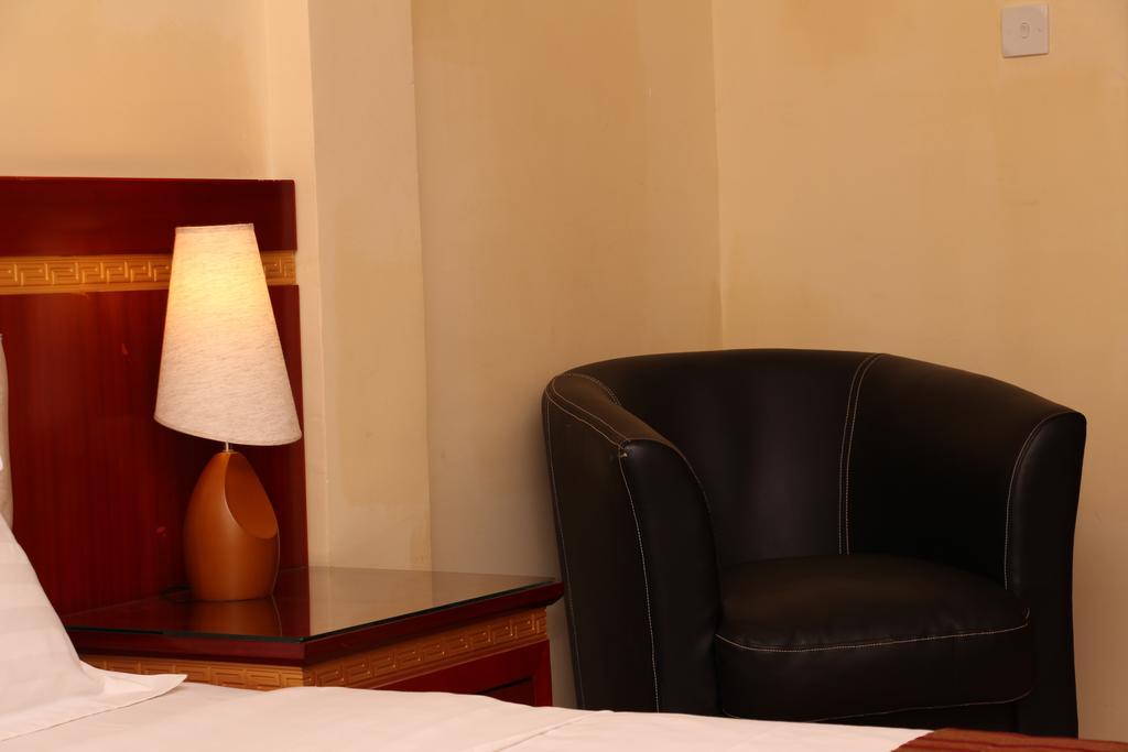 Hotel Rosebud Abudża Zewnętrze zdjęcie